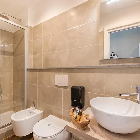 5 Terre Dei Poeti 4*